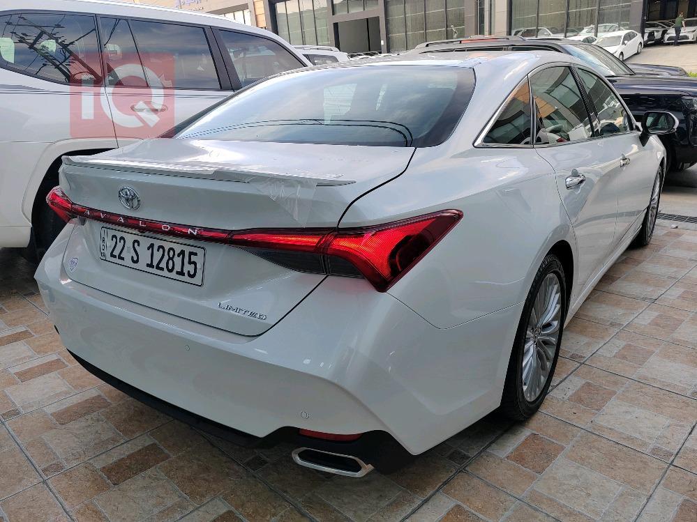 Toyota Avalon